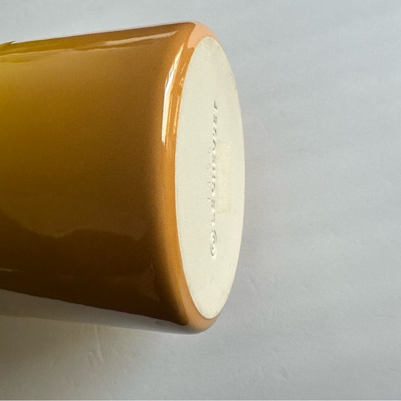 Le Creuset Large 2-3/4-quart utensil crock | Yellow Ombré - Picture 6 of 9